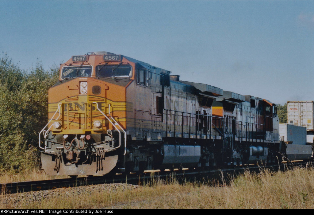 BNSF 4567 East